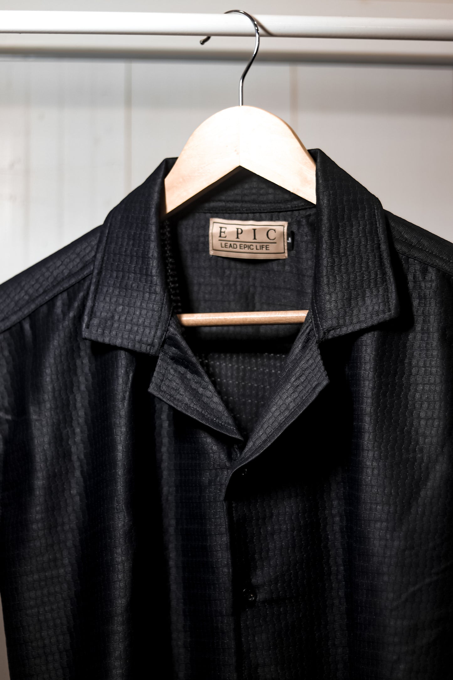 BLACK TEXTURED SHIRT